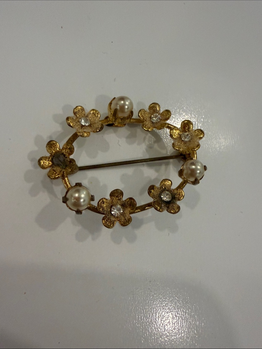 Austria vintage Gold Floral Pearl Accent Circle Brooch - Women Jewelry